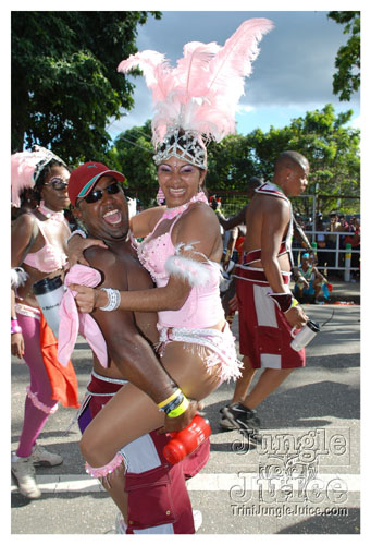 tribe_tue_2008_pt2-431