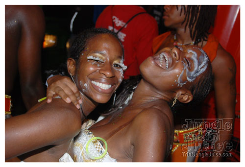 tribe_tue_2008_pt3-315