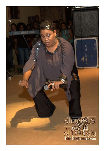 atl_woman_may24-048