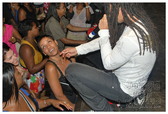 amnesia_ny_sept6-159