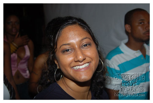 bazodee_friday_2k9-215