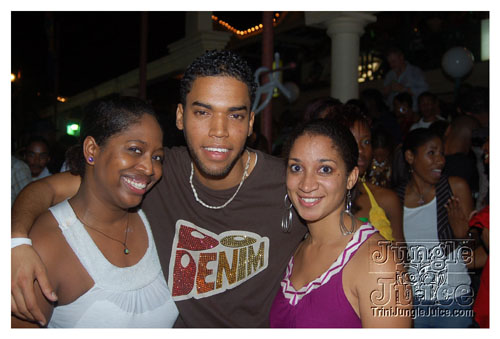 bazodee_friday_2k9-217