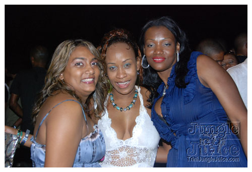 beach_house_carnival_2009-194