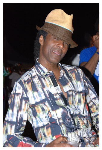 beach_house_carnival_2009-264