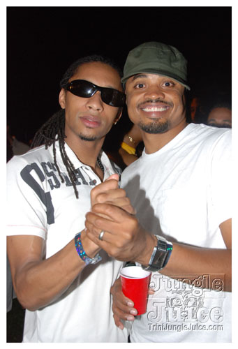 beach_house_carnival_2009-266