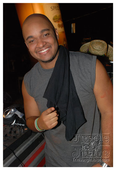 beach_jouvert_apr11-340