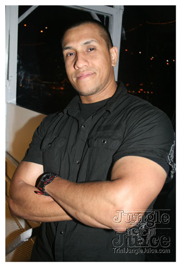 black_and_white_boatride_may23-091