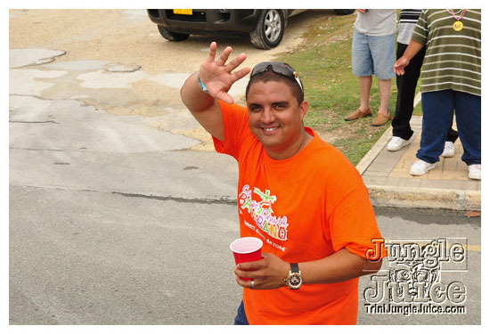 cayman_carnival_may09_pt1-205