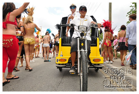 cayman_carnival_may09_pt1-214