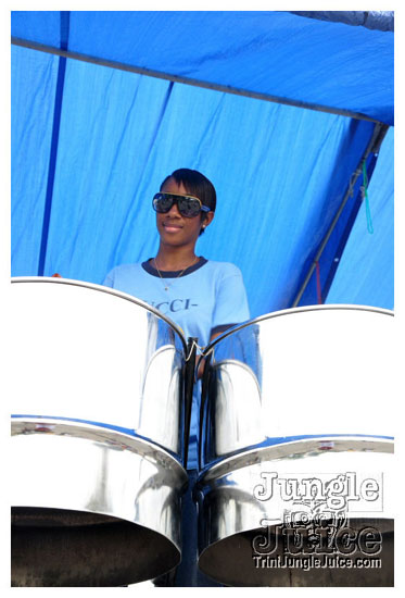 cayman_carnival_may09_pt1-232