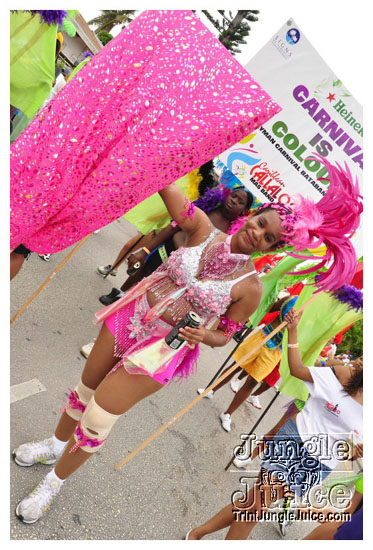 cayman_carnival_may09_pt1-240