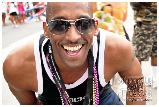 cayman_carnival_may09_pt1-255