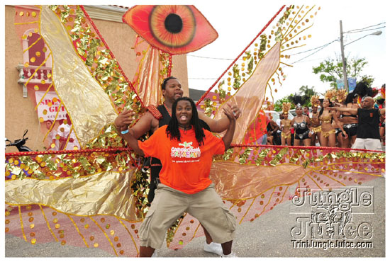 cayman_carnival_may09_pt2-085