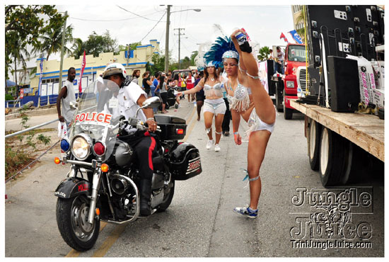 cayman_carnival_may09_pt2-087