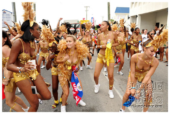 cayman_carnival_may09_pt2-126