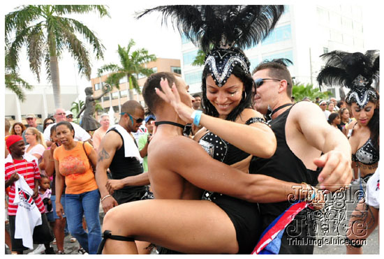 cayman_carnival_may09_pt2-151
