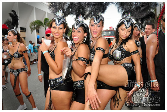 cayman_carnival_may09_pt2-155