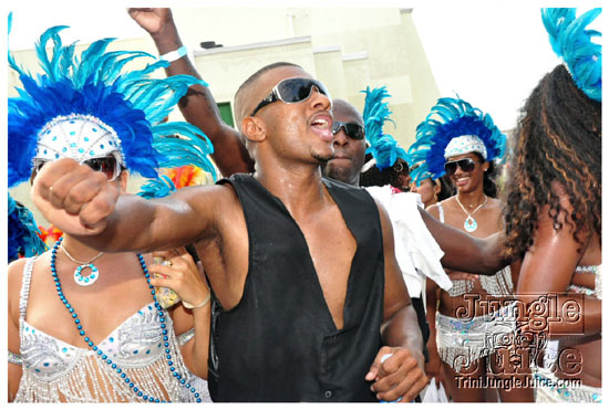 cayman_carnival_may09_pt2-160