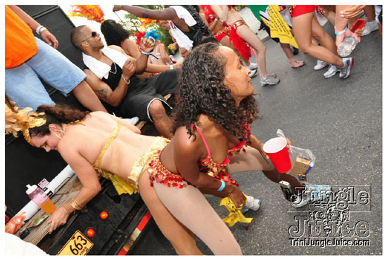 cayman_carnival_may09_pt2-166