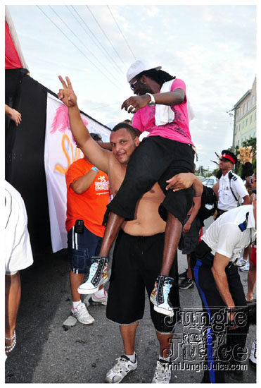 cayman_carnival_may09_pt2-191