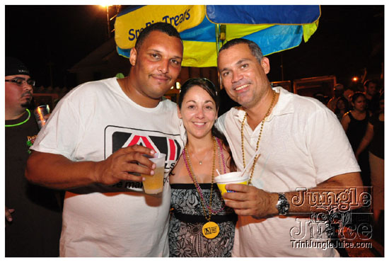cayman_carnival_may09_pt2-243