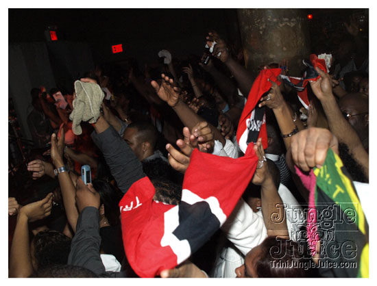 destra_and_friends_live_apr25-073