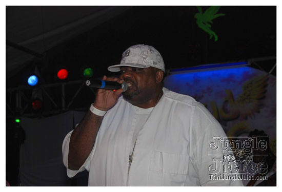 glow_barbados_july30-170