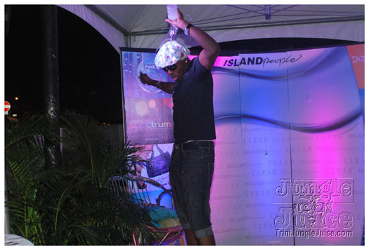 island_people_clear_2009_dec15-050
