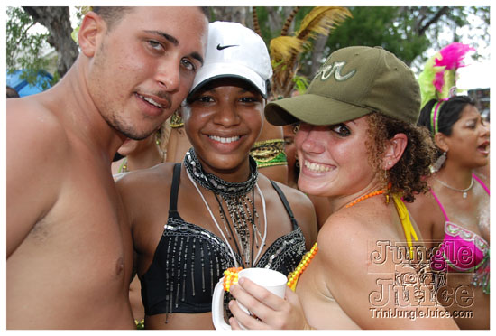 kadooment_day_2009_pt2-163