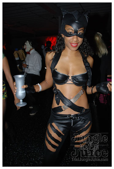 mask_oct31-049