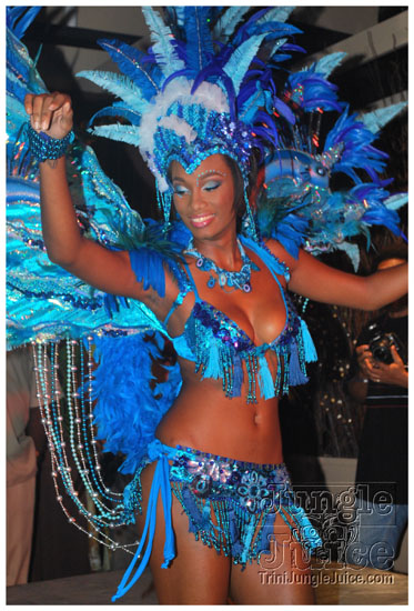 pulse8_launch_2010-087