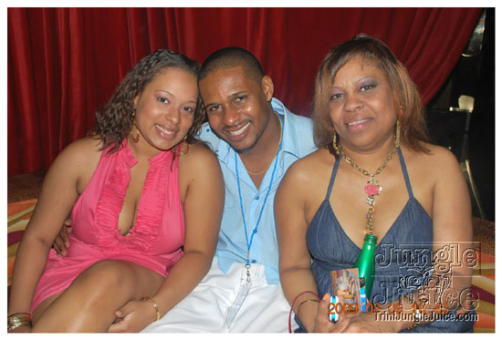 reveiller_aug9-161