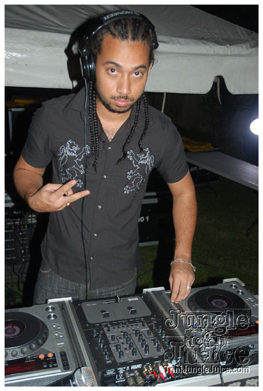 revolution_2009_oct24-017