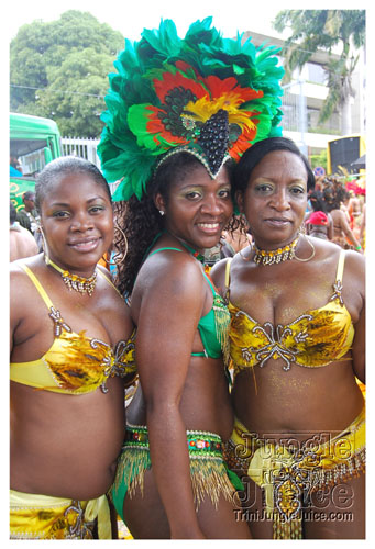 tribe_tue_2009_pt1-293