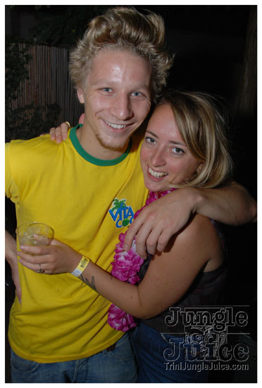 trini_luau_2009_aug22-130