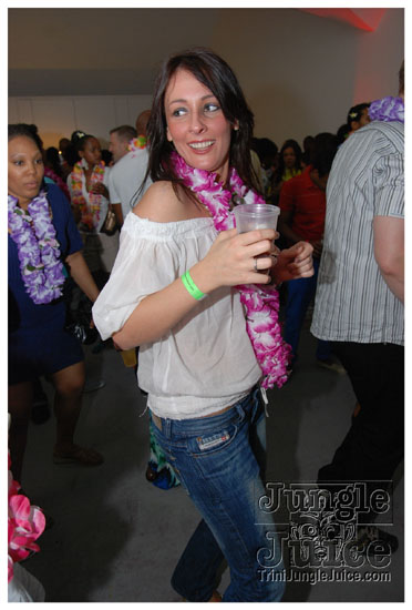 trini_luau_2009_aug22-153
