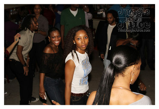 after_glow_2010-063