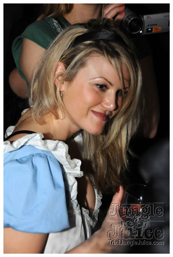alice_in_wonderland_apr24-134