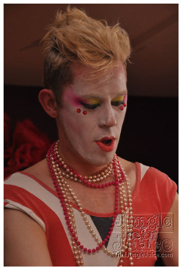 alice_in_wonderland_apr24-140