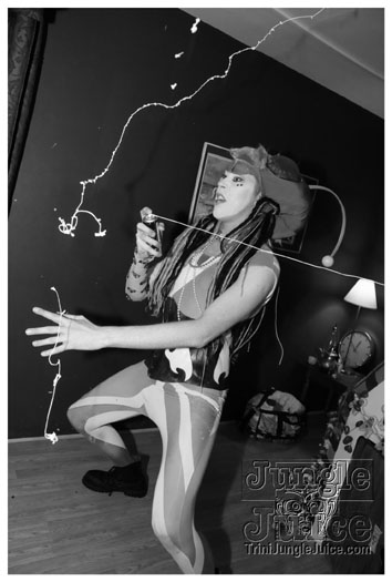 alice_in_wonderland_apr24-143