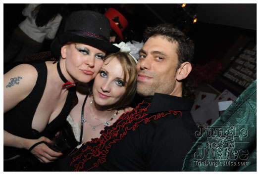alice_in_wonderland_apr24-157