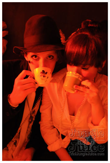 alice_in_wonderland_apr24-209