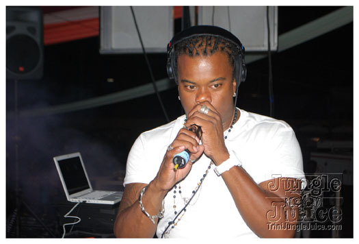 amnesia_ny_2010_sep5-198