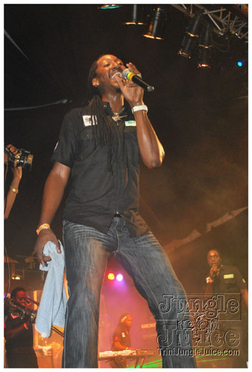 bacchanal_factory_2010-103