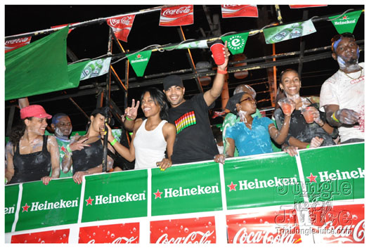 bachanal_jouvert_2010_pt2-195