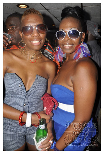 basic_madness_boatride_july-078