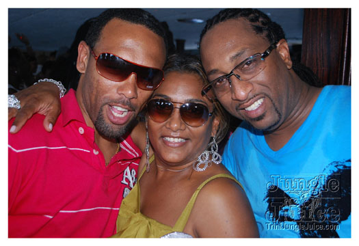 basic_madness_boatride_july-115