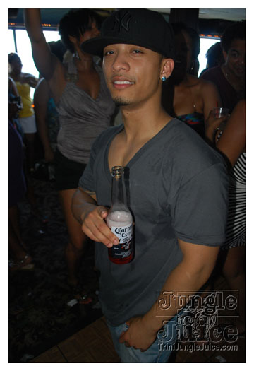 basic_madness_boatride_july-126