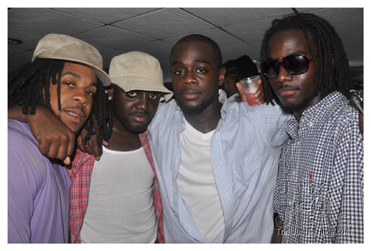 basic_madness_boatride_july-140