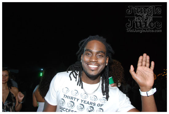 beach_house_carnival_2010_pt2-222